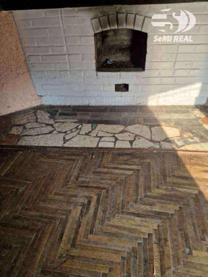 Nová ponuka väčšej rekreačnej chaty v tesnej blízkosti priehrady Môťová a kúpaliska Orlík. Tel 0905119200