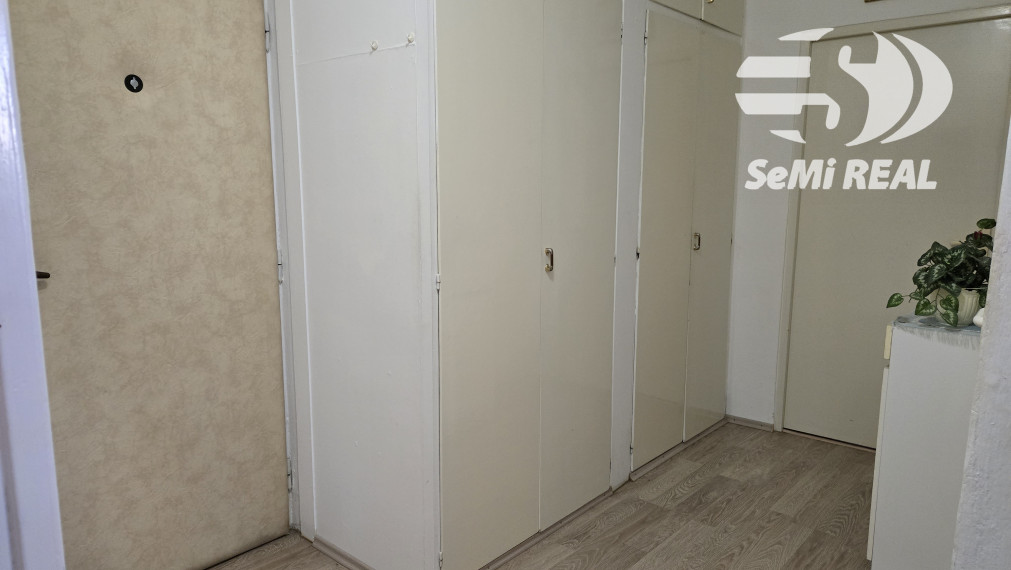 Znížená cena : predaj  2 izb. bytu na sídlisku Podborová.
