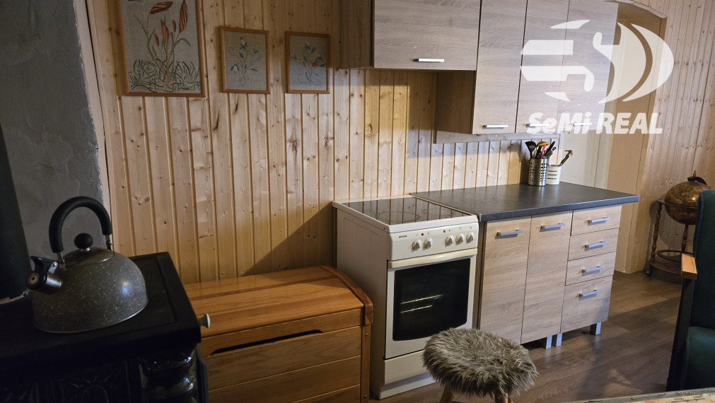 Znížená cena o 30000 Eur - chalupa v krásnej obci Muráň- exkluzívne.