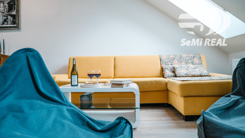 EXKLUZÍVNY MEZONET V SRDCI HISTORICKEJ BANSKEJ ŠTIAVNICE