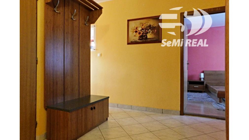 Prenájom 3 izbového bytu s kompletným zariadením a s lodžiou vo vyhľadávanej lokalite Západ