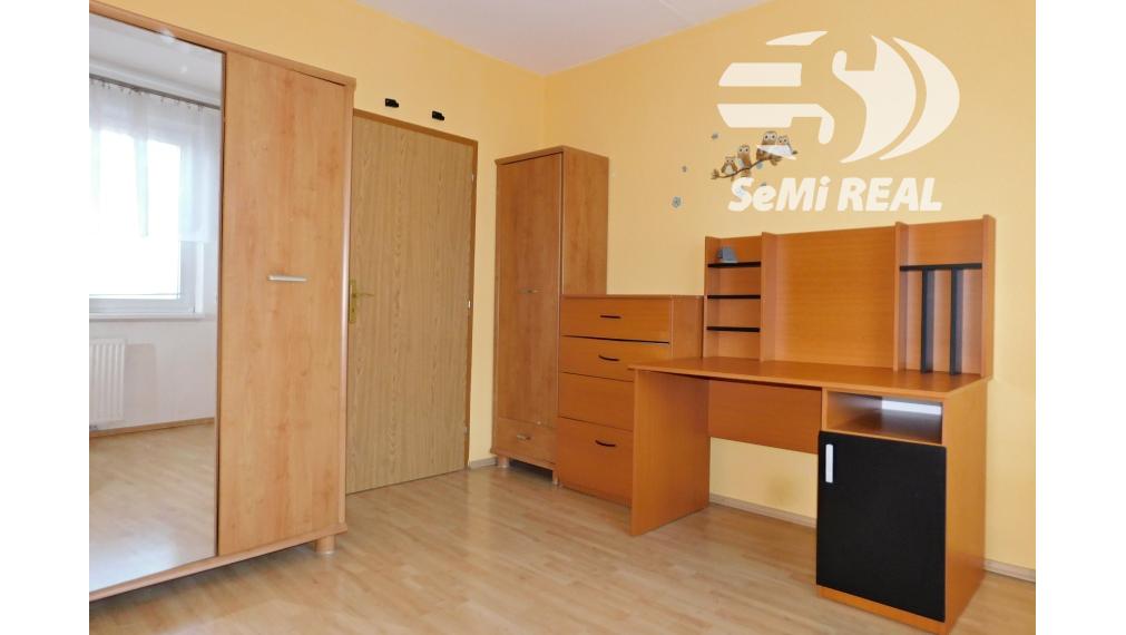 Prenájom 3 izbového bytu s kompletným zariadením a s lodžiou vo vyhľadávanej lokalite Západ