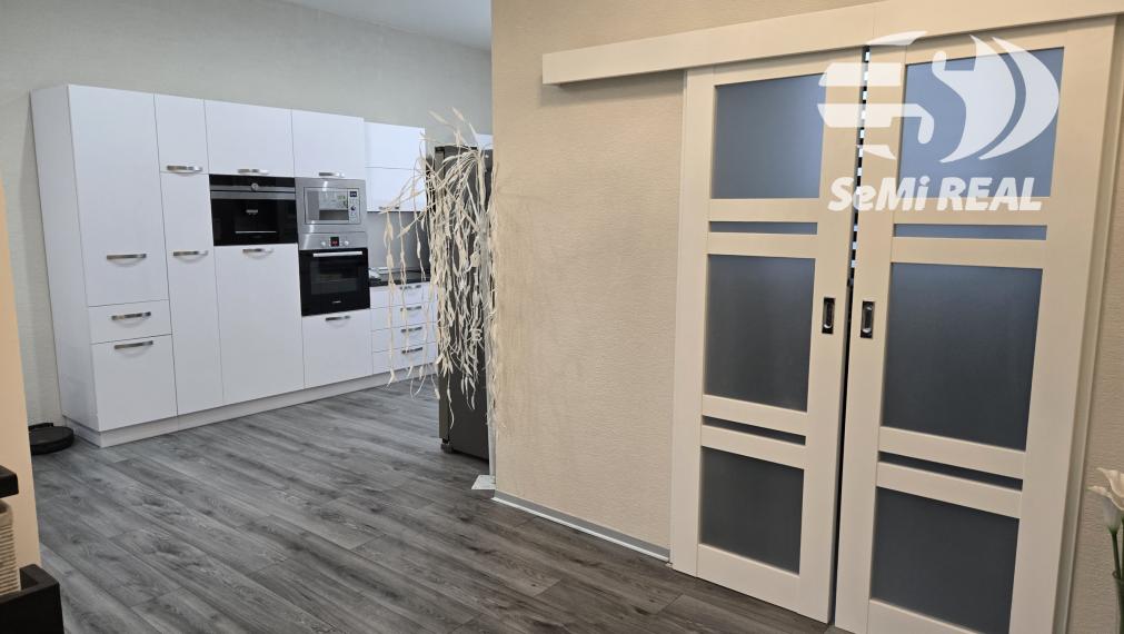 Nová investičná ponuka ! Budova v centre Zvolena na predaj.