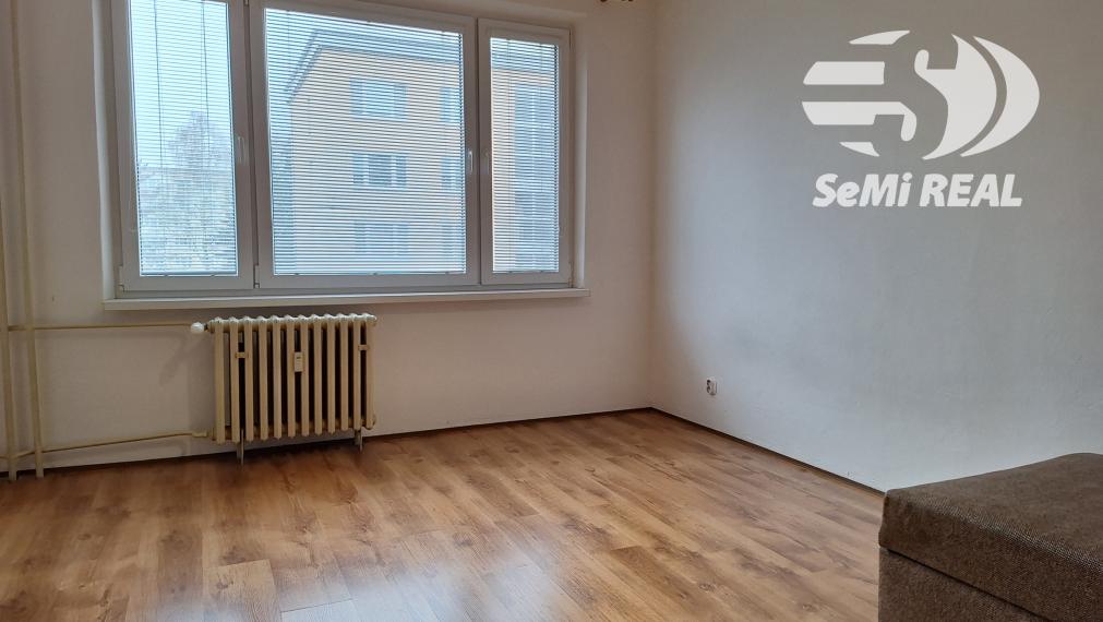 Prenájom 2 izbového bytu aj so zariadením, lokalita Môťová