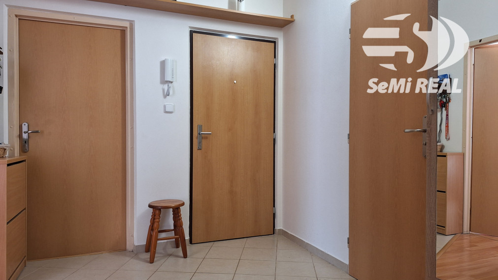 Predaj 3 izbového bytu po rekonštruckii, lokalita Západ