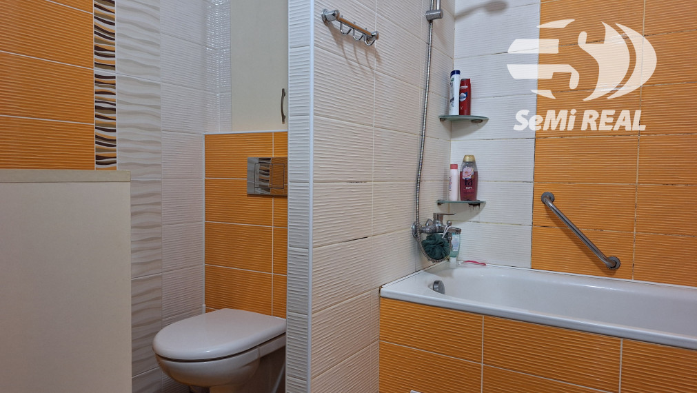 Predaj 3 izbového bytu po rekonštruckii, lokalita Západ