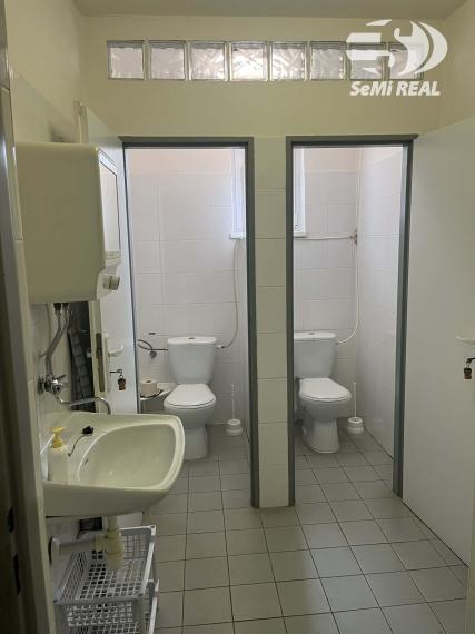 Investičná príležitosť – zrekonštruovaná budova, 1274 m2 pozemok v širšom centre mesta