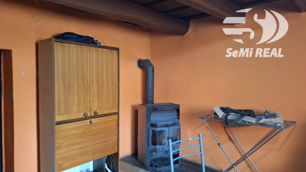 Ponúkame na predaj rodinný dom v obci Hrochoť