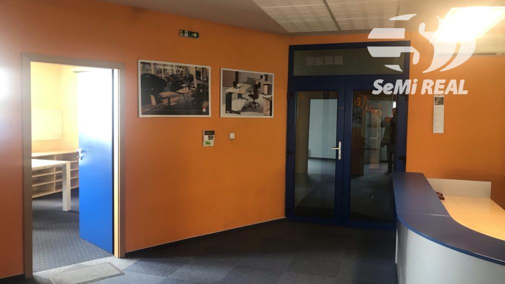 NA PRENÁJOM: Reprezentatívne kancelárske priestory s vlastným parkovaním – širšie centrum