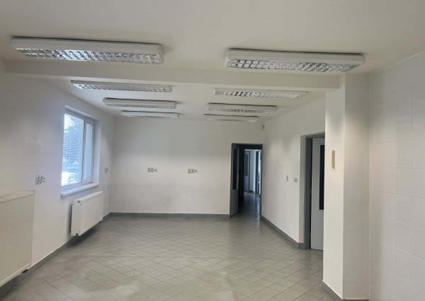 Investičná príležitosť – zrekonštruovaná budova, 1274 m2 pozemok v širšom centre mesta