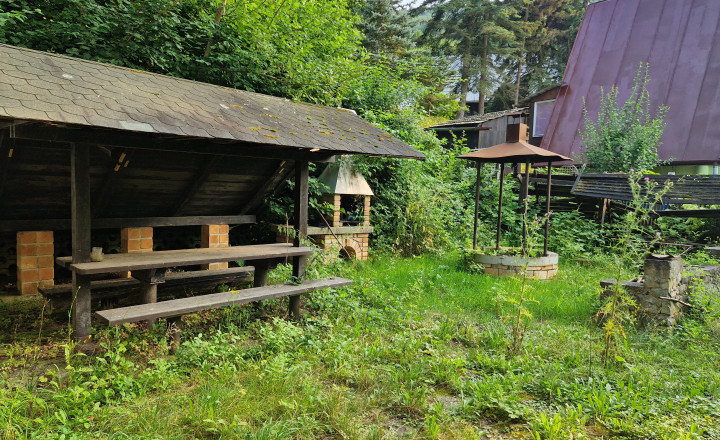 Znižená  cena o 20.000 Eur !!! Nová ponuka väčšej rekreačnej chaty v tesnej blízkosti priehrady Môťová a kúpaliska Orlík. Tel 0905119200 - fotografia 1