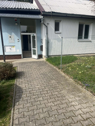 Investičná príležitosť – zrekonštruovaná budova, 1274 m2 pozemok v širšom centre mesta - fotografia 6
