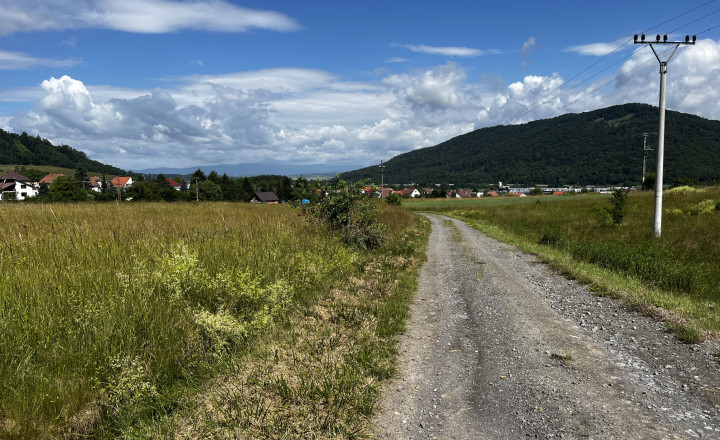 Na predaj slnečný pozemok s veľkým potenciálom (2555 m²) – Stožok - fotografia 4
