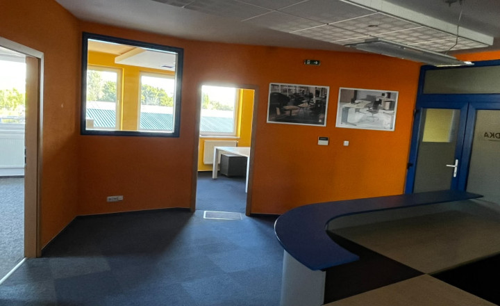 NA PRENÁJOM: Nadštandardné reprezentatívne kancelárie 165 m² (s možnosťou úpravy výmery) - fotografia 1
