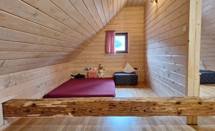Romantický rodinný dom / chalupa po kompletnej rekonštrukcii – Nemecká - fotografia 20
